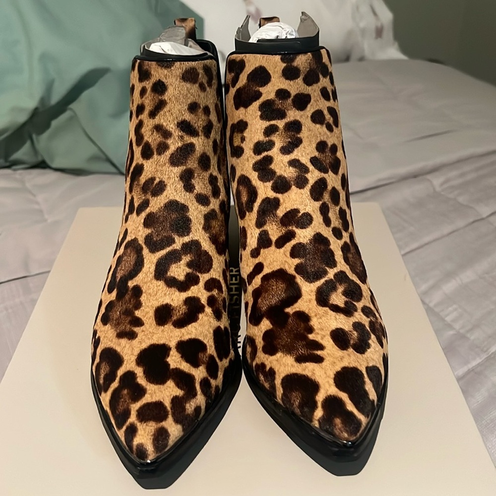 Mark Fisher MLYALELY leopard flat booties